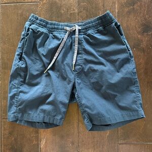 Lululemon Navy Blue 7.5” Drawstring Shorts. CA 35801. Men’s Size Medium.